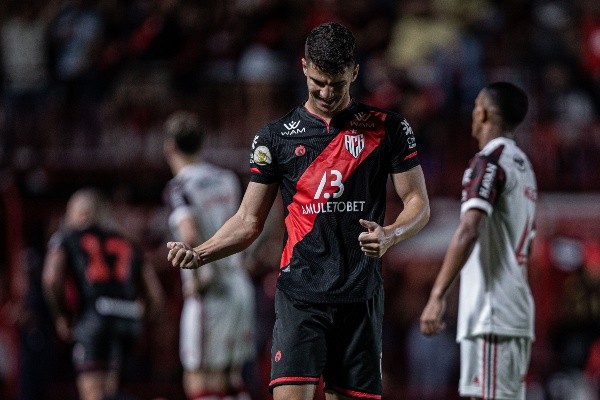 Foto: Heber Gomes/AGIF – No último duelo entre as equipes, o Dragão levou a melhor por 2 a 0