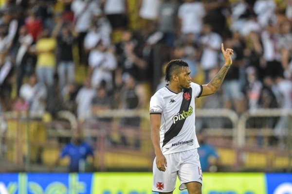 ( Foto: Thiago Ribeiro/AGIF)