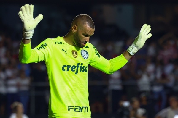 Foto: (Marcello Zambrana/AGIF) - A tendência é que Weverton faça parte da formação inicial do Palmeiras para o duelo contra o Santos