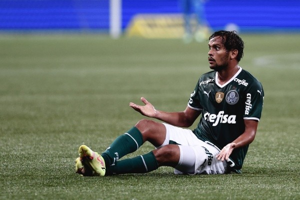 Foto: Ettore Chiereguini/AGIF     Depois de lesão no Mundial, Scarpa viu Wesley e Veron ganharem espaço