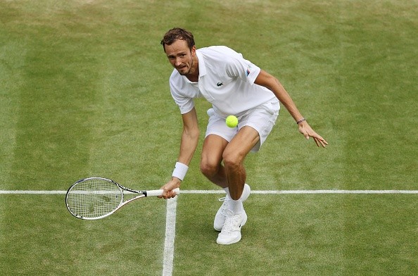 Medvedev chegou às oitavas de Wimbledon de 2021. Créditos: Getty Images