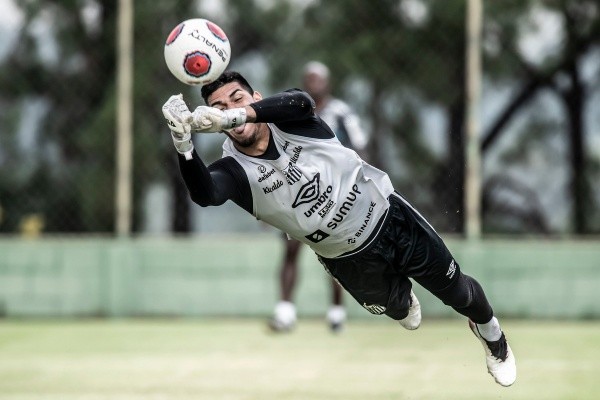 Foto: Flickr Oficial Santos FC/Ivan Storti | João Paulo fica no Santos