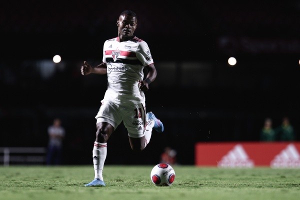 Nikão perdeu pênalti na última partida do São Paulo (Foto: Ettore Chiereguini/AGIF) Nikão perdeu pênalti na última partida do São Paulo (Foto: Ettore Chiereguini/AGIF)