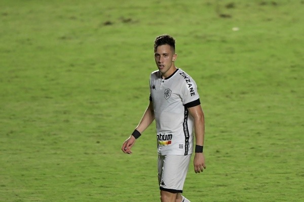 Frizzo jogou pelo Botafogo no ano passado - Foto: Thiago Ribeiro/AGIF