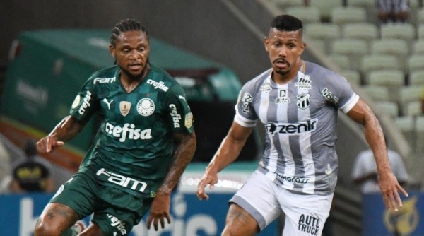 Fernando Sobral interessa ao Santos (Foto: Kely Pereira/AGIF)