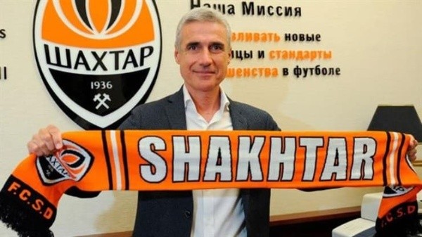 ((Foto: Divulgação/Shakhtar) Tetê rasga elogios ao trabalho de Luís Castro