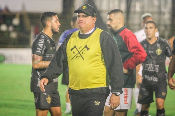 Foto: (Flickr Oficial Brusque/Lucas Gabriel Cardoso/Brusque FC) - Waguinho Dias espera não ter nenhuma baixa para uma eventual final do Catarinense