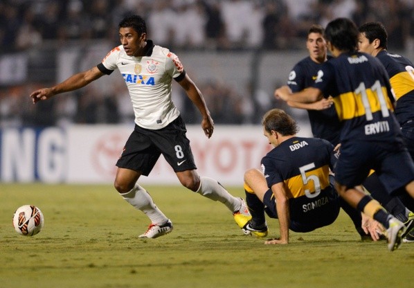 Foto: (Mauro Horita/AGIF) - Em 2013, o duelo entre Corinthians e Boca na Libertadores ficou marcado pelos erros de arbitragem