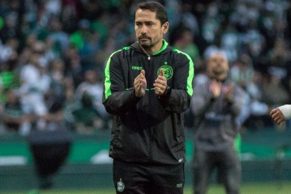 Morínigo tem desfalques para final (Foto: Robson Mafra/AGIF)