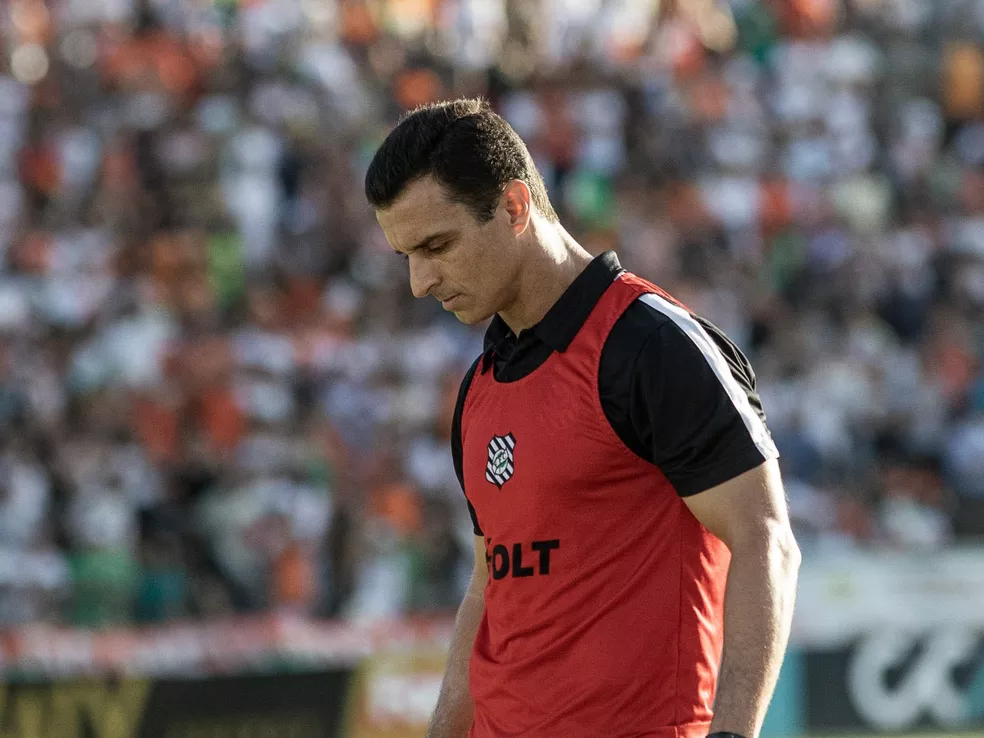 Foto: Gustavo Medeiros/@gustavooficialllll/ Júnior Rocha em campo. 