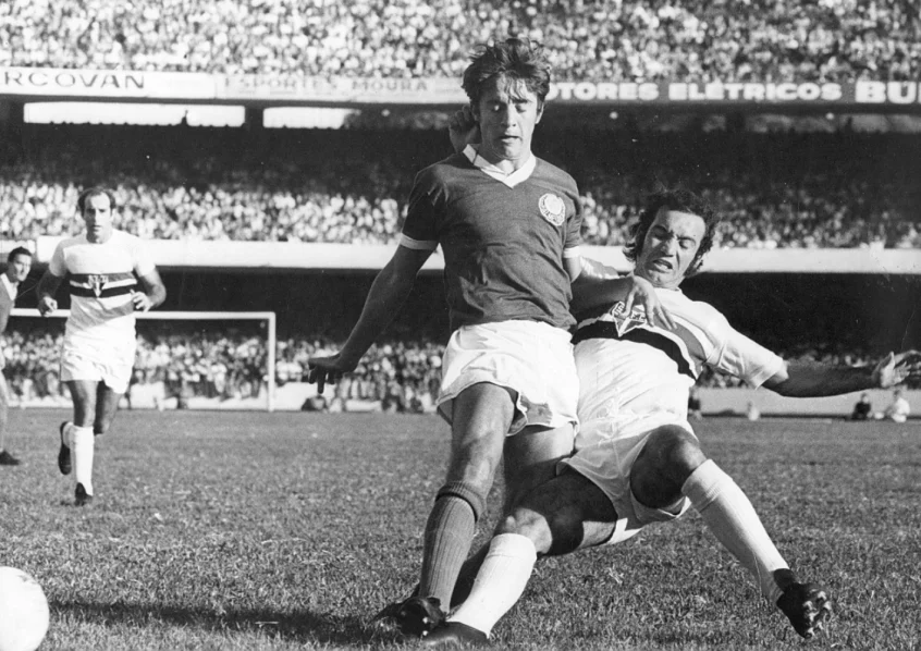 Foto: Acervo São Paulo FC/ São Paulo x Palmeiras em duelo em 1971.  