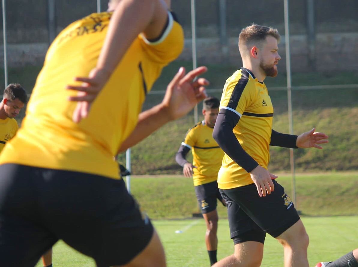 Foto: Divulgação/ Criciúma/ Tigre durante o treinamento. 