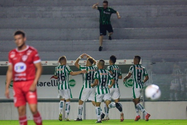 Foto: Luiz Erbes/AGIF