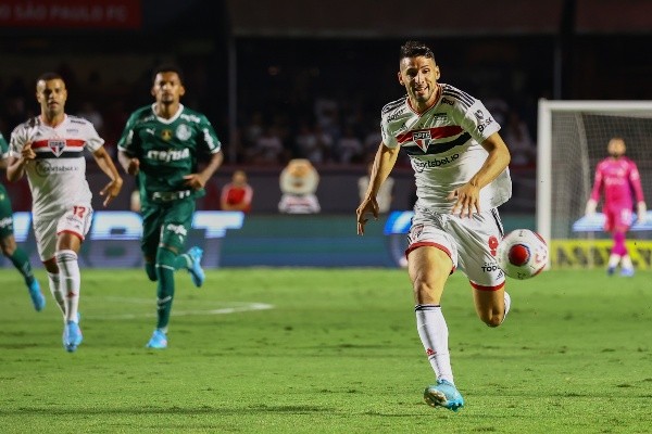 Calleri anotou dois gols em São paulo x Palmeiras ( Foto: Marcello Zambrana/AGIF )
