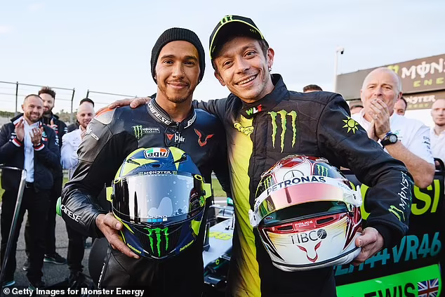 Foto Getty Images Monsters Energy - hamilton e Rossi em 2019