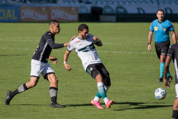 Luizão segue como opção para Morínigo - Foto: Robson Mafra/AGIF