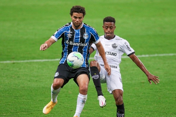 Foto: (Fernando Alves/AGIF) - Victor Ferraz, ex-Grêmio, é o mais novo reforço do Náutico para a Série B