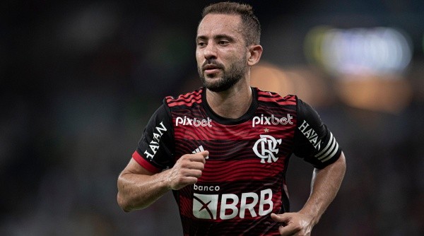 Éverton Ribeiro está na mira do São Paulo (Foto: Jorge Rodrigues/AGIF) Éverton Ribeiro está na mira do São Paulo (Foto: Jorge Rodrigues/AGIF)