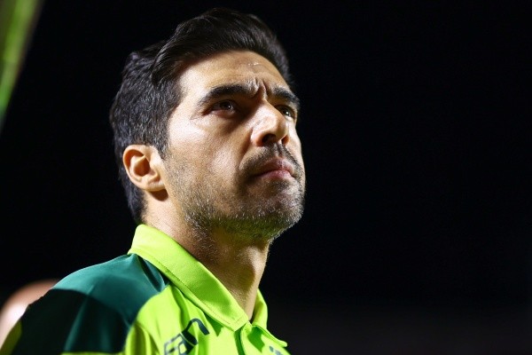 Abel colocou os titulares para duelar contra o Ceará (Foto: Marcello Zambrana/AGIF)