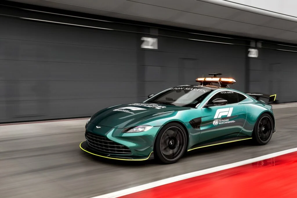 F1/Divulgação / Safety-car da Aston Martin.
