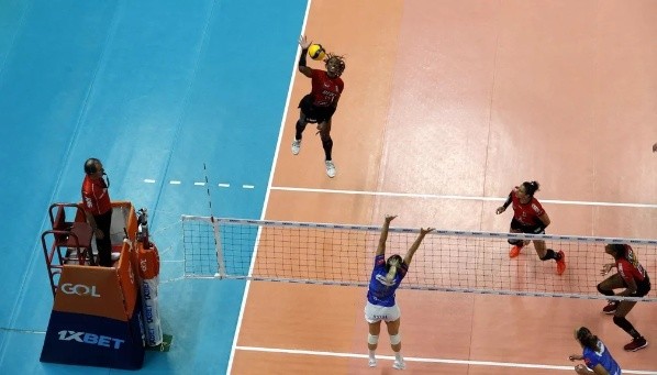 Orlando Bento/Minas Tênis Clube/ Sesi-Bauru x Minas Tênis Clube.