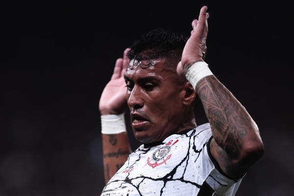 Paulinho é colocado em ''xeque'' no Corinthians (Foto: Ettore Chiereguini/AGIF)