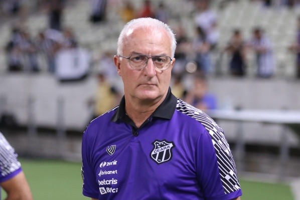 Foto: (Lucas Emanuel/AGIF) - Essa foi a primeira derrota de Dorival Júnior à frente do Ceará