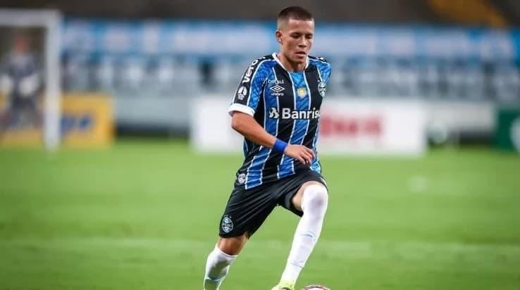 Foto: Lucas Uebel/DVG/Grêmio - Pedro Lucas tem chamado atenção Foto: Lucas Uebel/DVG/Grêmio - Pedro Lucas tem chamado atenção