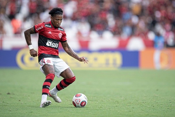  Jorge Rodrigues/AGIF/ 'Sabia que a briga seria grande'; Marinho ressalta duelo pela titularidade no Flamengo e chances com Paulo Sousa. 