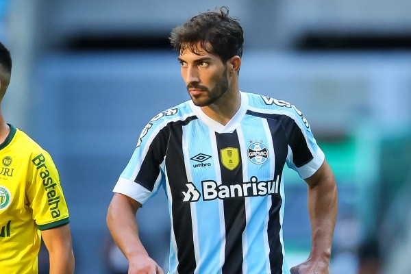 Lucas Silva está no Grêmio (Foto: Pedro H. Tesch/AGIF)