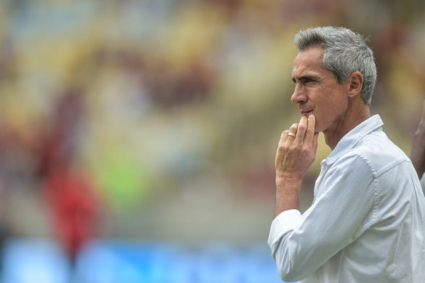Thiago Ribeiro/AGIF/ Paulo Sousa em campo durante vitória do Flamengo contra o São Paulo. 