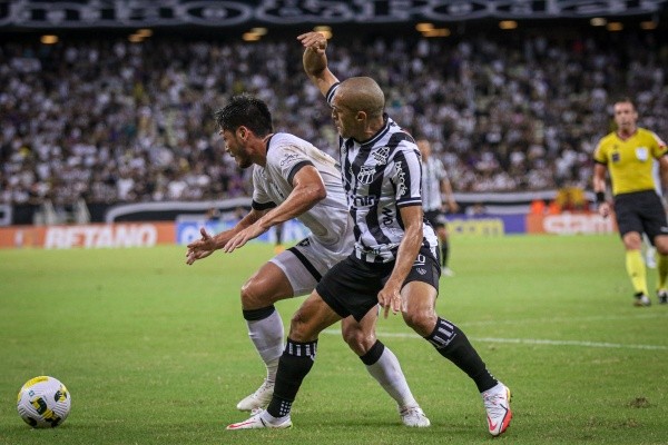 Lucas Emanuel/AGIF/ 'Faremos a representação'; Presidente do Ceará 'solta o verbo' contra arbitragem de Claus e vai até CBF. 