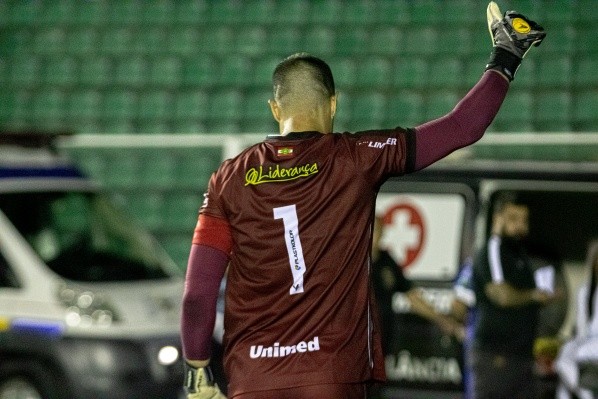 Foto: (Flickr Oficial Figueirense/Patrick Floriani/FFC) - Wilson voltou a defender a meta do Furacão no Scarpelli após 10 anos longe de casa