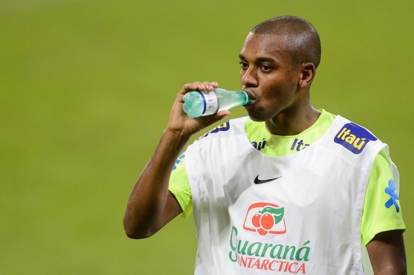 Fernandinho assinou com o Athletico Paranaense (Foto: Mauro Horita/AGIF)