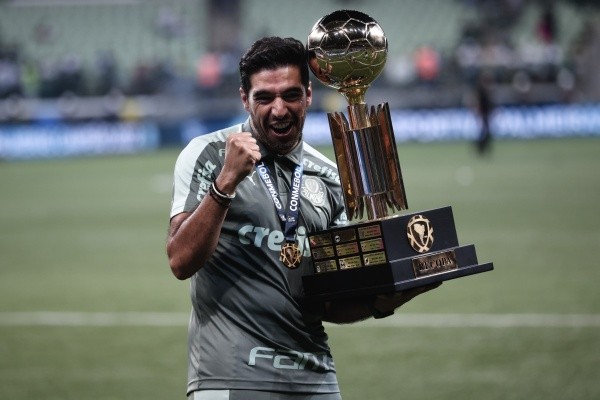 Foto: Ettore Chiereguini/AGIF | Abel Ferreira, técnico do Palmeiras