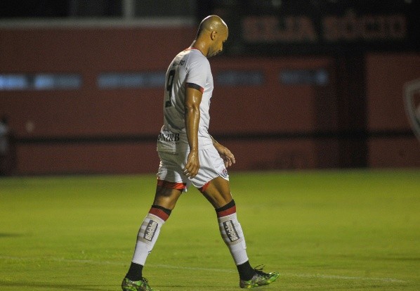 Foto: Jhony Pinho/AGIF | Dinei ainda não marcou nesta temporada