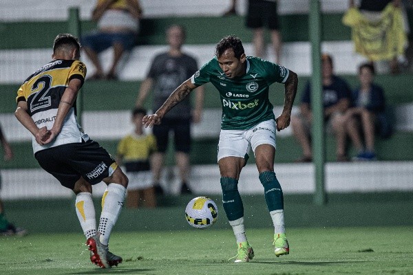 Foto: (Heber Gomes/AGIF) - Vinícius deve ser o grande reforço do Goiás para a primeira decisão da Copa do Brasil Foto: (Heber Gomes/AGIF) - Vinícius deve ser o grande reforço do Goiás para a primeira decisão da Copa do Brasil