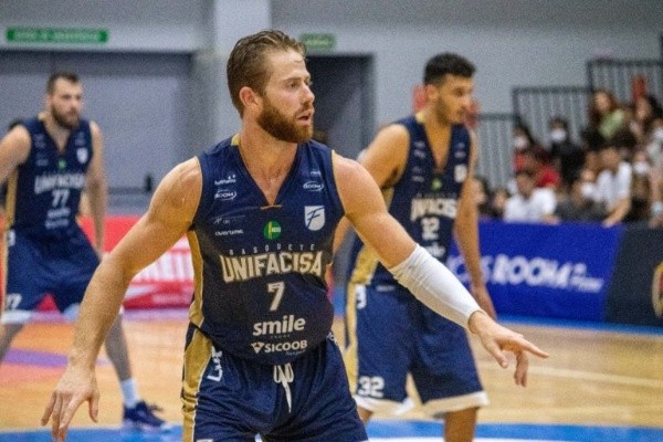 Gabriella Tayane / Unifacisa/ Unifacisa começa o duelo dos playoffs nesta terça-feira (19). 