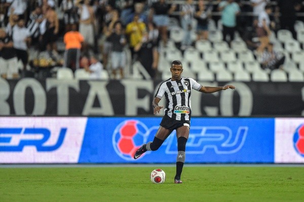 Foto:Thiago Ribeiro/AGIF | Botafogo empresta Fabinho ao Sport Recife