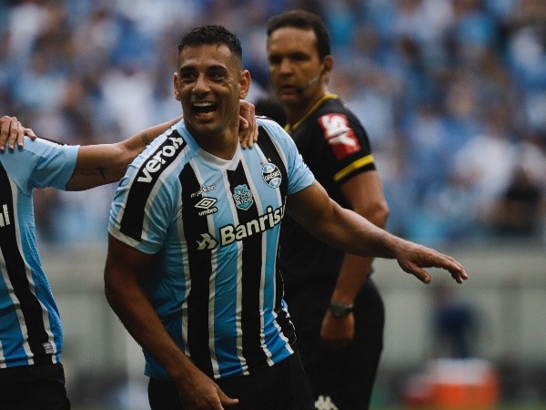 Foto: (Maxi Franzoi/AGIF) - Nesta quinta (24), Diego Souza marcou mais gols do que o Guarani anotou nas três primeiras rodadas da Série B