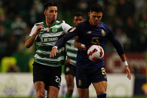 Evanilson com a camisa do Porto, pode render quantia ao Fluminense (Foto:  Gualter Fatia/Getty Images)