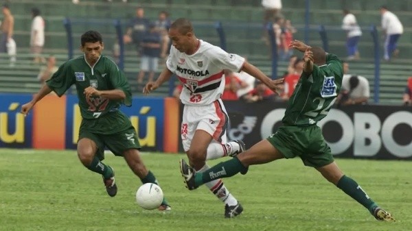 Sérgio Lima/Folhapress/Sérgio Lima/Folhapress/ Zagueiro Jean em campo pelo São Paulo. 