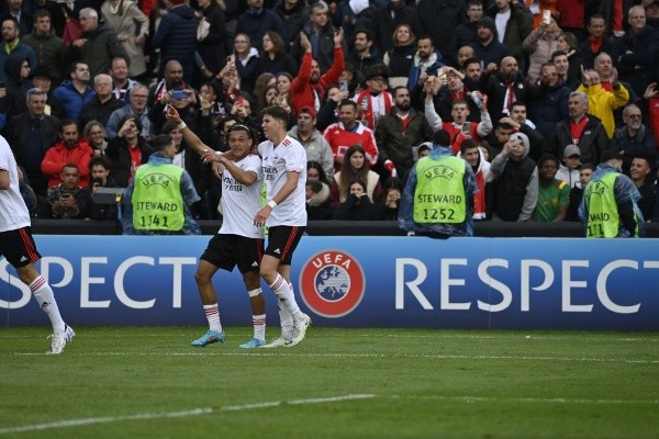 Patrick Floriani/FFC/ Gustavo Ramos em campo. 