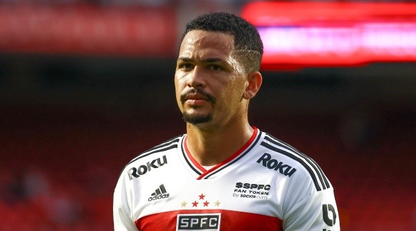Luciano renovou seu contrato com o São Paulo até 2024 (Foto: Marcello Zambrana/AGIF)