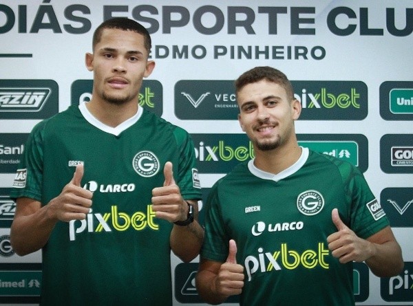 Foto: (Twitter Oficial Goiás/Rosiron Rodrigues/Goiás EC) - Luiz Felipe, à direita, deve ser devolvido pelo Goiás ao Atlético-MG