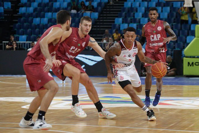 Gilvan de Souza/CRF - Flamengo e Paulistano entram em quadra nesta quinta