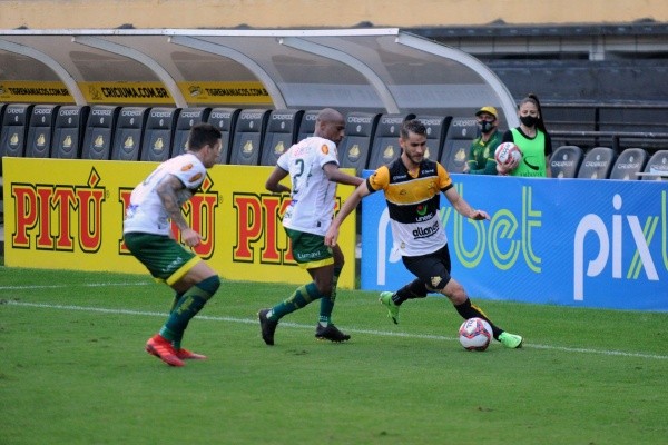 Foto: (Caio Marcello/AGIF) - Fellipe Mateus deve ser a única novidade da escalação do Criciúma