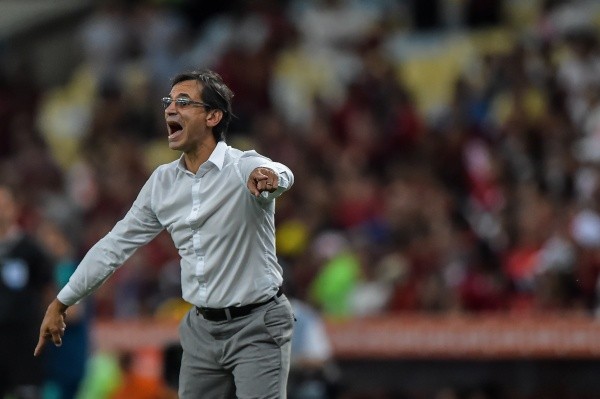 (Foto: Thiago Ribeiro/AGIF)