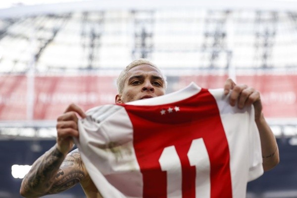 ANP via Getty Images/ Antony comemorando gol pelo Ajax. ANP via Getty Images/ Antony comemorando gol pelo Ajax.