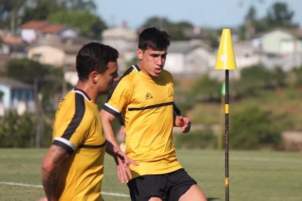  Celso da Luz/Criciúma/ 'Sabemos que podemos melhorar'; Léo Costa é sincero sobre Série B do Criciúma. 